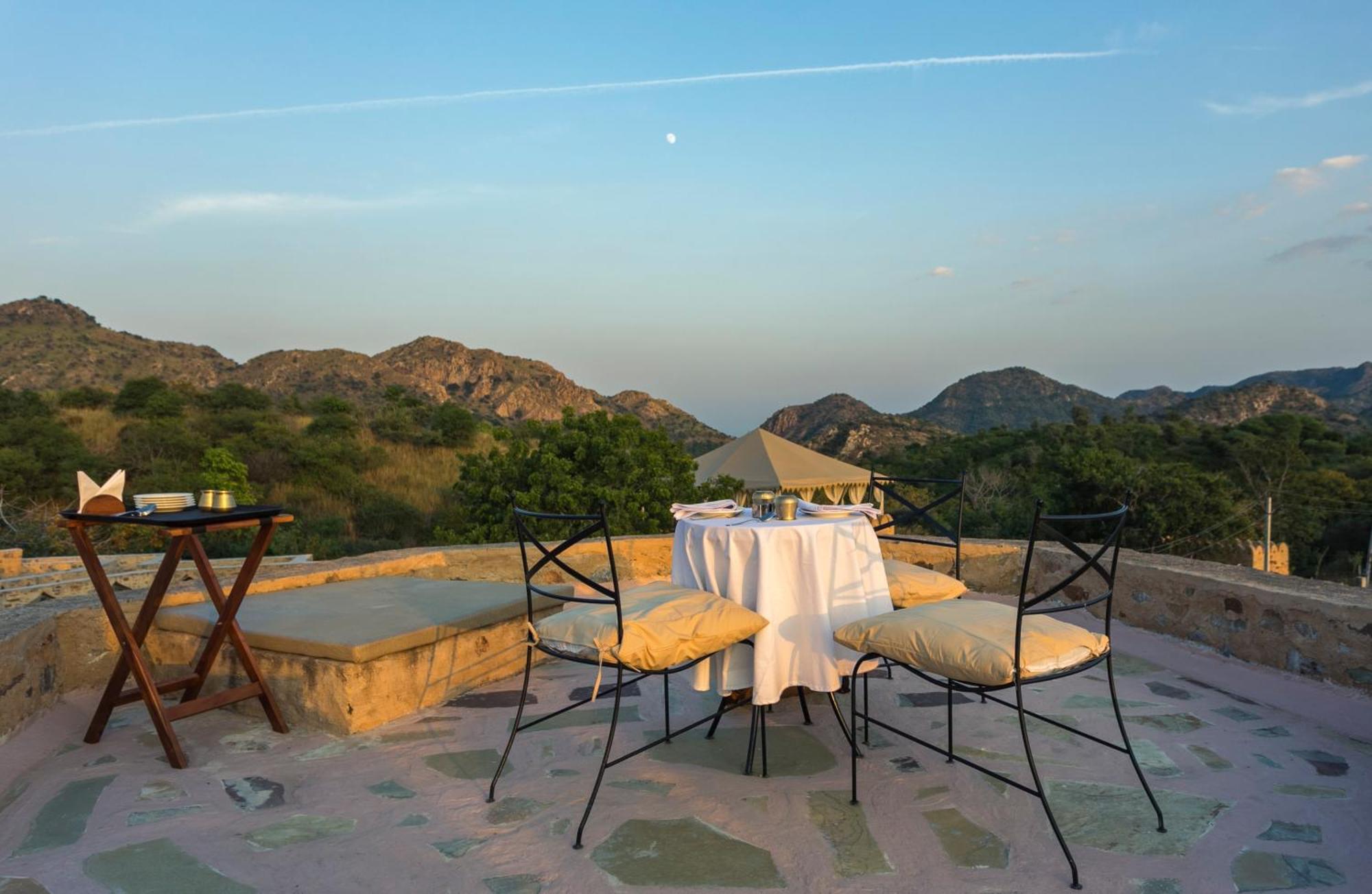 Manmatha A Luxury Retreat Bed & Breakfast Udaipur Eksteriør bilde