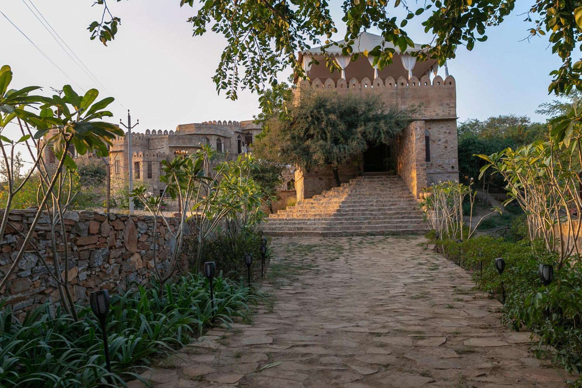 Manmatha A Luxury Retreat Bed & Breakfast Udaipur Eksteriør bilde