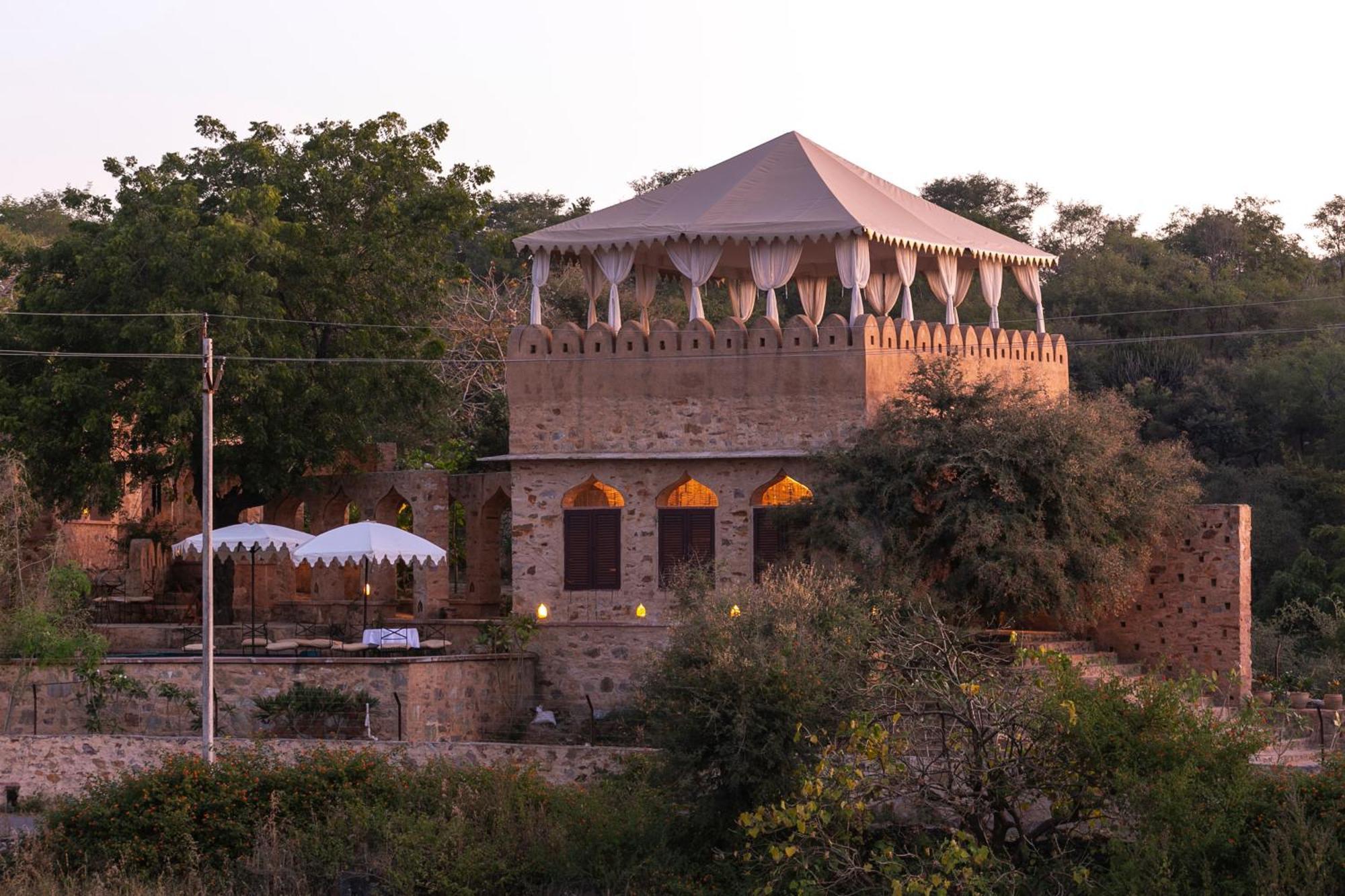 Manmatha A Luxury Retreat Bed & Breakfast Udaipur Eksteriør bilde